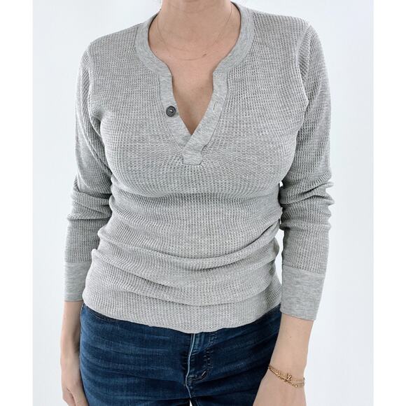 Hanes Tops - Vintage 90s Hanes Gray Waffle Crewneck Thermal Size Medium